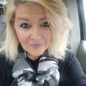 Meet your Posher, Tina